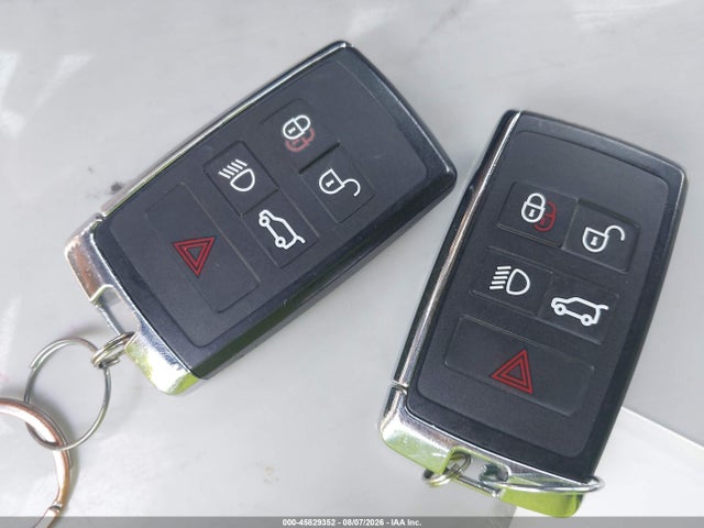 45829352 :رقم المزاد ، SALEPEEU6P2191781 vin ، 2023 Land Rover Defender 110 Se مزاد بيع