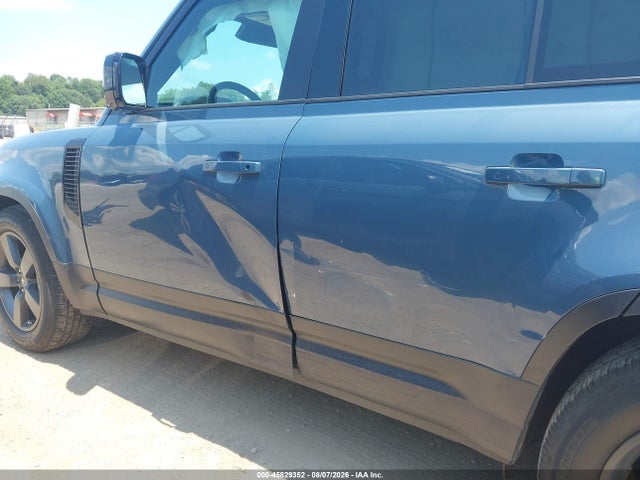 45829352 :رقم المزاد ، SALEPEEU6P2191781 vin ، 2023 Land Rover Defender 110 Se مزاد بيع