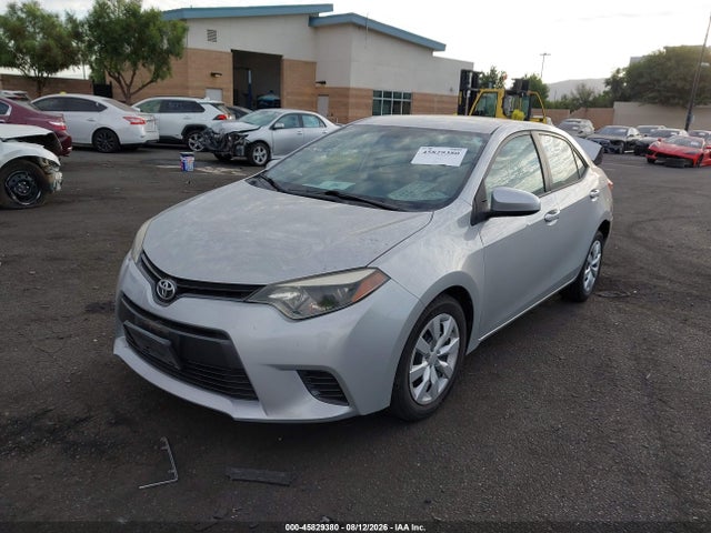 Toyota COROLLA LE 2015 5YFBURHE3FP184687 Image 2