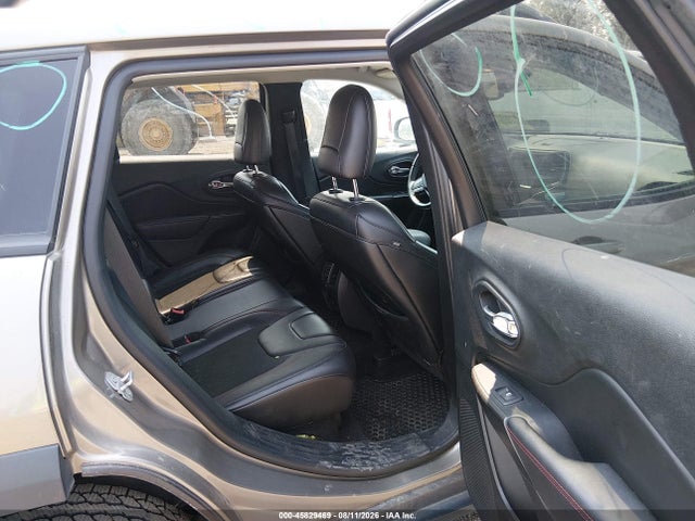 Продажа на аукционе авто 2019 Jeep Cherokee Trailhawk 4x4, vin: 1C4PJMBXXKD438100, номер лота: 45829469