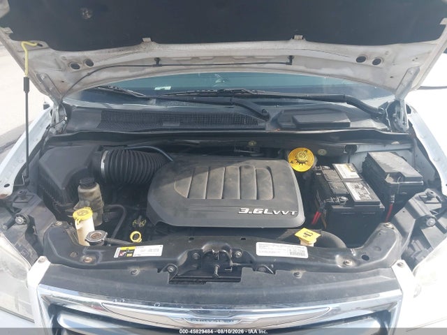 45829484 :رقم المزاد ، 2C4RC1BG4FR551559 vin ، 2015 Chrysler Town & Country Touring مزاد بيع