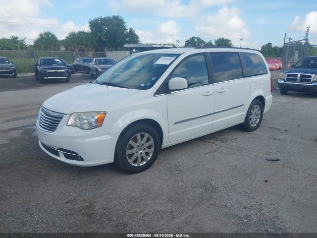 45829484 :رقم المزاد ، 2C4RC1BG4FR551559 vin ، 2015 Chrysler Town & Country Touring مزاد بيع