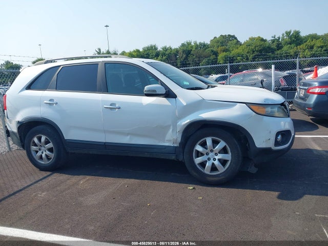 2011 Kia Sorento Lx მანქანა იყიდება აუქციონზე, vin: 5XYKT3A1XBG113525, აუქციონის ნომერი: 45829513