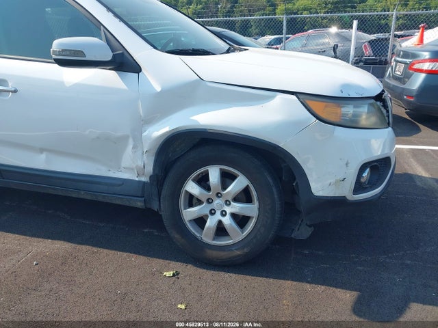 2011 Kia Sorento Lx მანქანა იყიდება აუქციონზე, vin: 5XYKT3A1XBG113525, აუქციონის ნომერი: 45829513