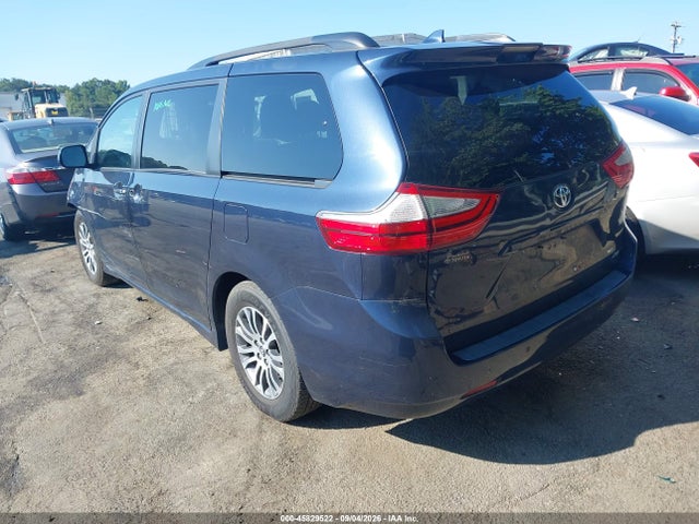 2018 Toyota Sienna Xle 8 Passenger მანქანა იყიდება აუქციონზე, vin: 5TDYZ3DC7JS962387, აუქციონის ნომერი: 45829522