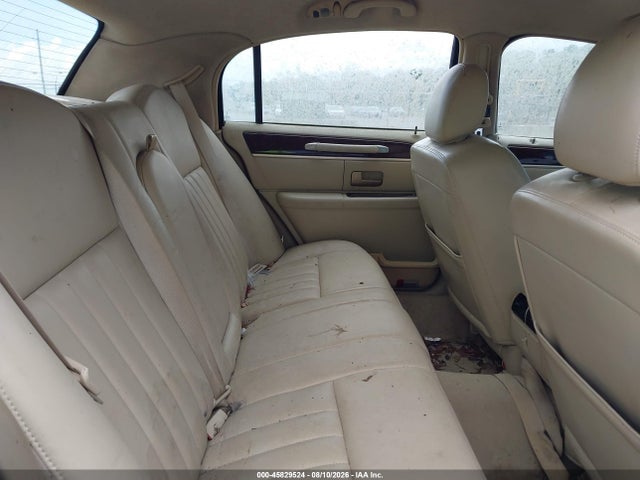 Auction sale of the 2006 Lincoln Town Car Signature, vin: 1LNHM81W56Y601600, lot number: 45829524