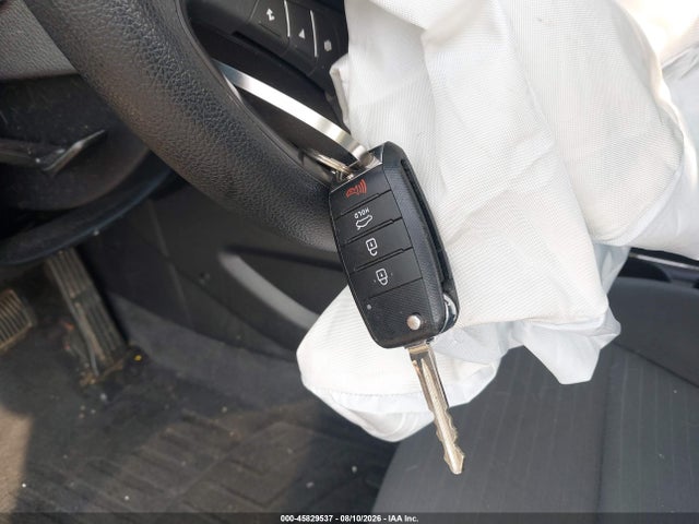 45829537 :رقم المزاد ، 3KPFL4A77HE146886 vin ، 2017 Kia Forte Lx مزاد بيع