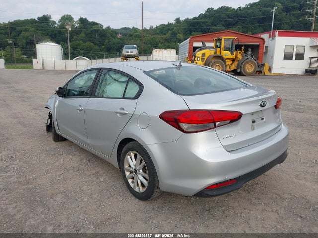 45829537 :رقم المزاد ، 3KPFL4A77HE146886 vin ، 2017 Kia Forte Lx مزاد بيع