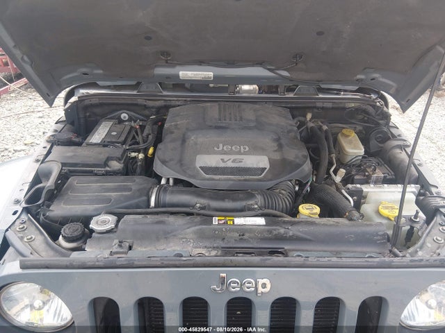 2015 Jeep Wrangler Unlimited Sahara მანქანა იყიდება აუქციონზე, vin: 1C4BJWEG9FL647048, აუქციონის ნომერი: 45829547