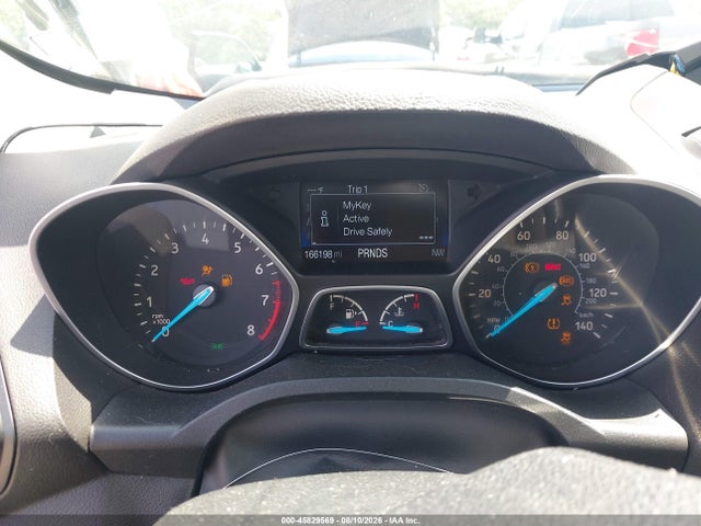 45829569 :رقم المزاد ، 1FMCU0GD5HUB03800 vin ، 2017 Ford Escape Se مزاد بيع