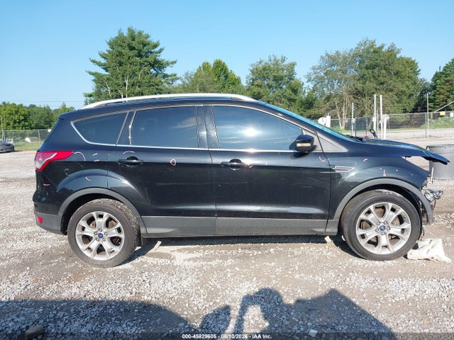 45829605 :رقم المزاد ، 1FMCU9J92FUB03873 vin ، 2015 Ford Escape Titanium مزاد بيع