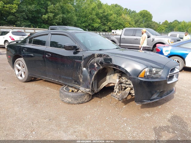 45829693 :رقم المزاد ، 2C3CDXBGXDH655132 vin ، 2013 Dodge Charger Se مزاد بيع