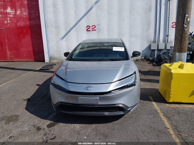 Toyota Prius Le 2024 JTDACAAU9R3023551 Image 13