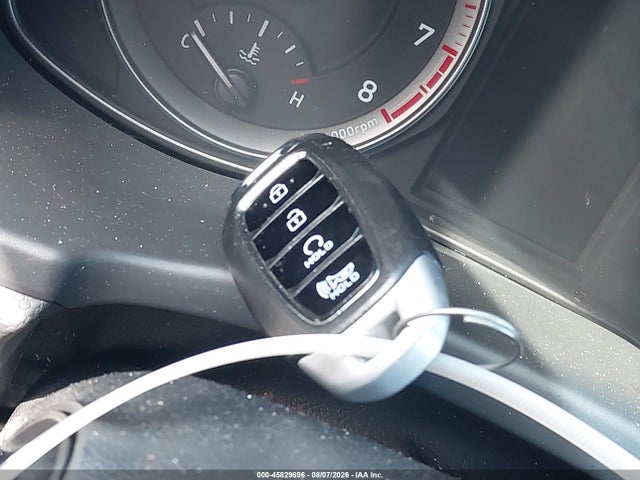 45829696 :رقم المزاد ، KM8K32AB9NU828362 vin ، 2022 Hyundai Kona Sel مزاد بيع
