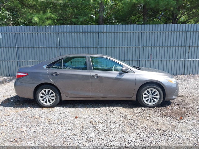 Продажа на аукционе авто 2015 Toyota Camry Le, vin: 4T4BF1FK4FR470606, номер лота: 45829698