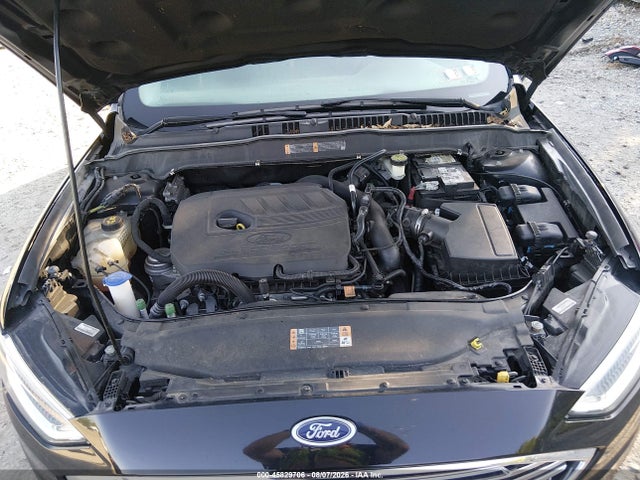 3FA6P0HD9HR211163 Ford FUSION SE