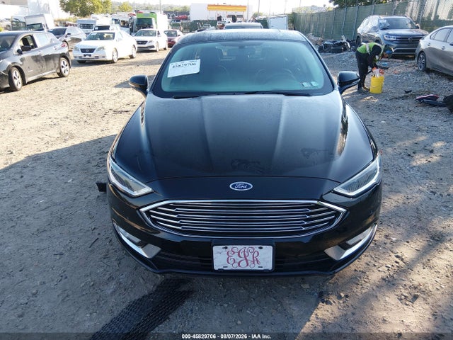 3FA6P0HD9HR211163 Ford FUSION SE