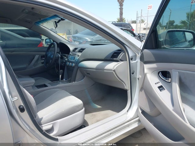 2009 Toyota Camry Le მანქანა იყიდება აუქციონზე, vin: 4T4BE46KX9R077170, აუქციონის ნომერი: 45829771