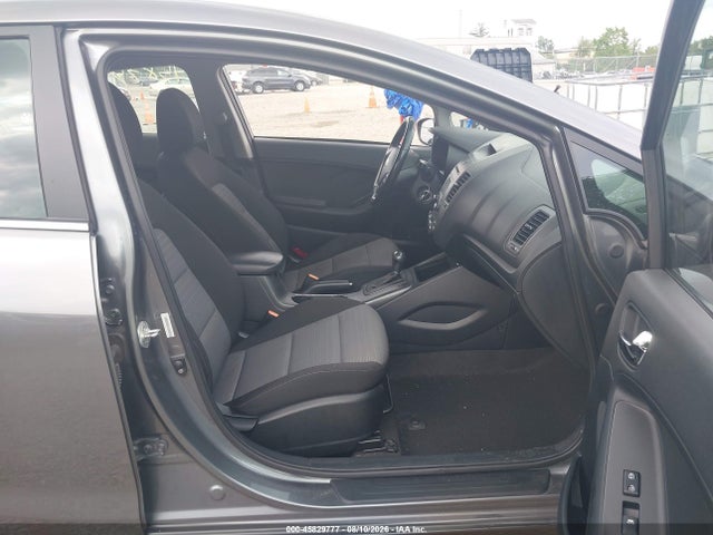2015 Kia Forte Ex მანქანა იყიდება აუქციონზე, vin: KNAFX4A83F5282807, აუქციონის ნომერი: 45829777
