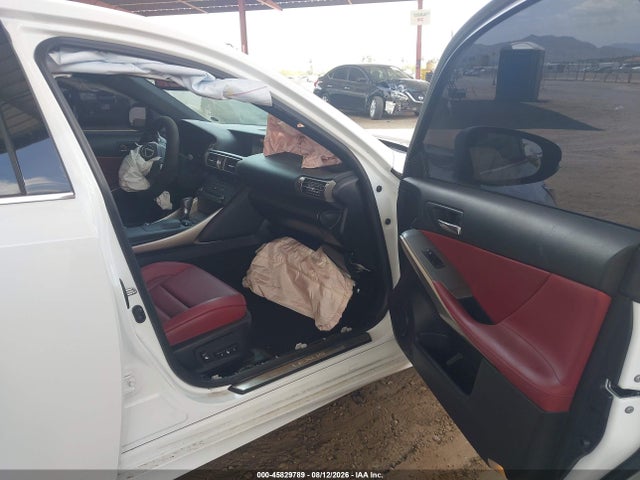 Lexus IS 200T 2016 JTHBA1D2XG5006214 Image 5