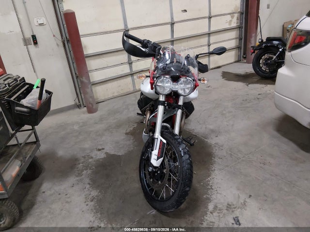 Moto Guzzi V85 Tt 2021 ZGUKYUA09MM000212 Image 5