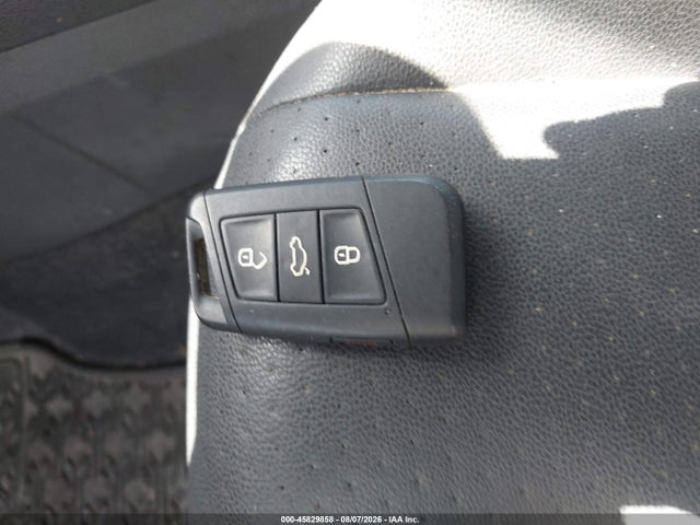 Продажа на аукционе авто 2019 Volkswagen Jetta 1.4t R-line/1.4t S/1.4t Se, vin: 3VWC57BU0KM083160, номер лота: 45829858