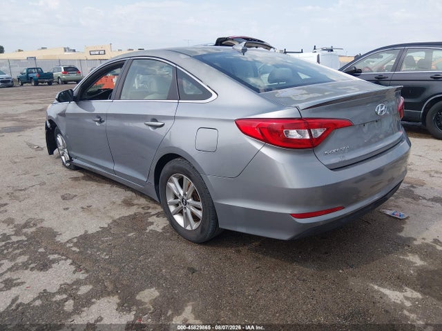 Hyundai SONATA SE 2016 5NPE24AF6GH373700 Image 3