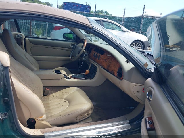 45829901 :رقم المزاد ، SAJGX2249WC029673 vin ، 1998 Jaguar Xk8 مزاد بيع