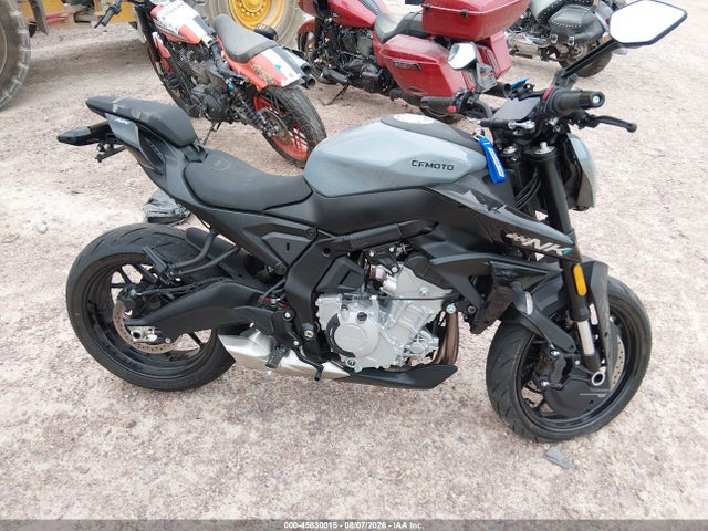 LCEPEVLR3T6000891 Cf Moto 675snk
