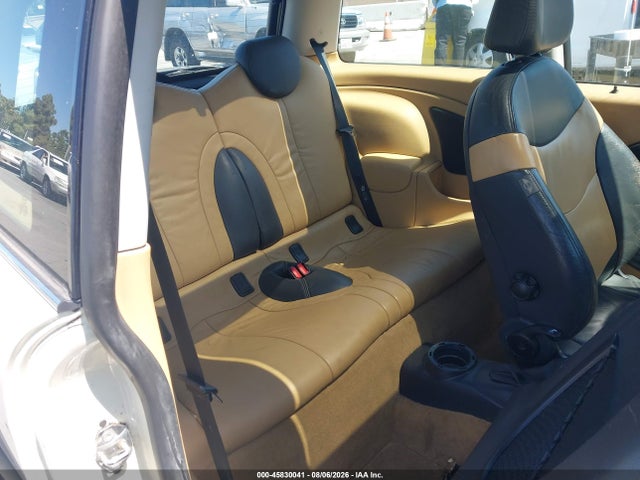 2005 Mini Cooper მანქანა იყიდება აუქციონზე, vin: WMWRC33515TK61468, აუქციონის ნომერი: 45830041
