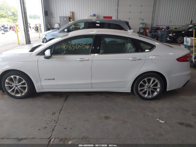 45830056 :رقم المزاد ، 3FA6P0LU8KR189803 vin ، 2019 Ford Fusion Hybrid Se مزاد بيع