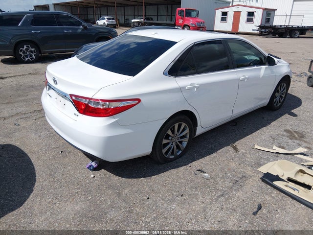 2015 Toyota Camry Xle მანქანა იყიდება აუქციონზე, vin: 4T1BF1FK1FU899888, აუქციონის ნომერი: 45830062