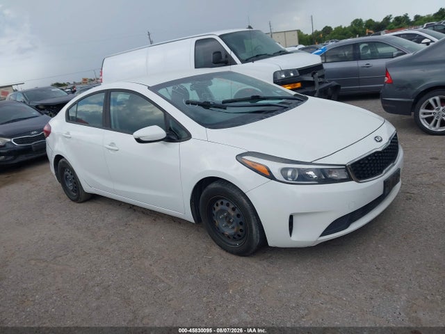 45830095 :رقم المزاد ، 3KPFK4A71JE229142 vin ، 2018 Kia Forte Lx مزاد بيع