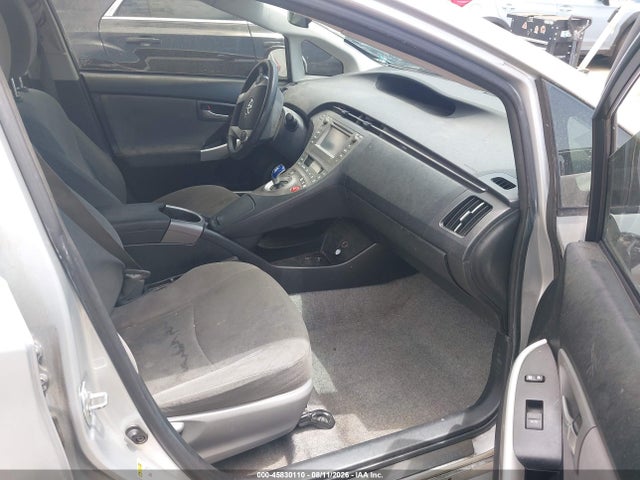Toyota Prius Two 2015 JTDKN3DU4F0445469 Image 5