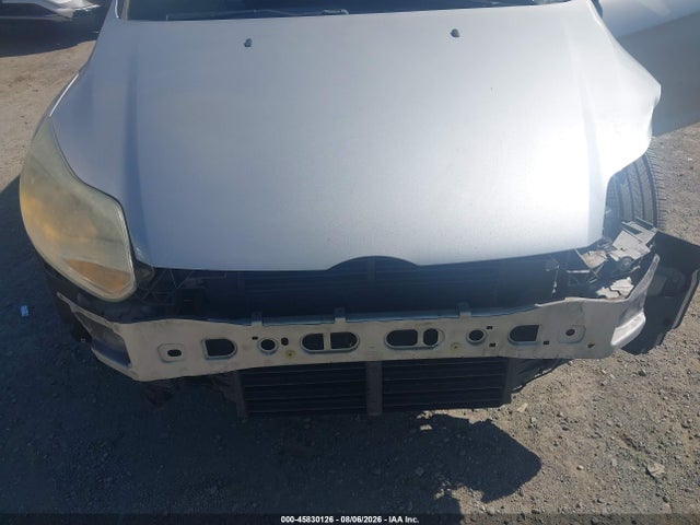 1FADP3K28EL325021 Ford FOCUS SE