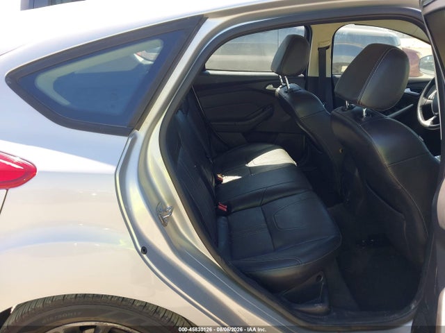 1FADP3K28EL325021 Ford FOCUS SE