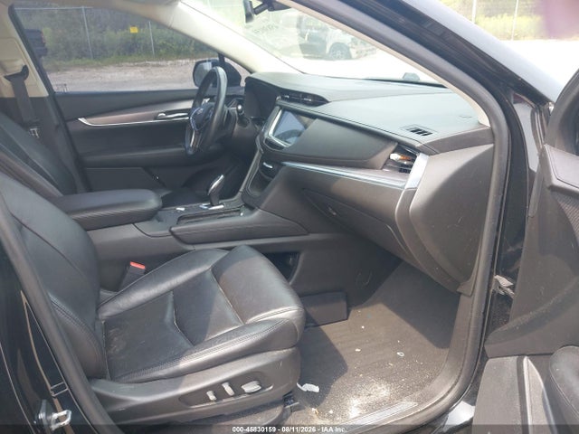 45830159 :رقم المزاد ، 1GYKNDRS8HZ211910 vin ، 2017 Cadillac Xt5 Luxury مزاد بيع