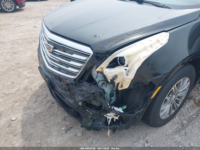 45830159 :رقم المزاد ، 1GYKNDRS8HZ211910 vin ، 2017 Cadillac Xt5 Luxury مزاد بيع