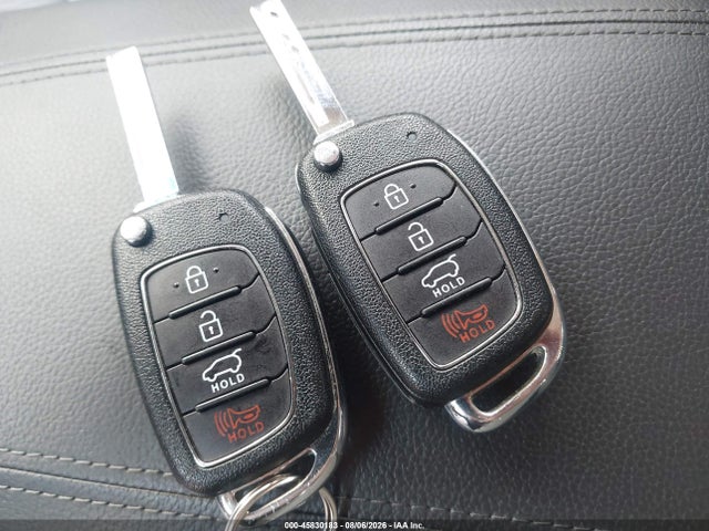 Продаж на аукціоні авто 2018 Hyundai Santa Fe Sport 2.4l, vin: 5NMZTDLB0JH098645, номер лоту: 45830183