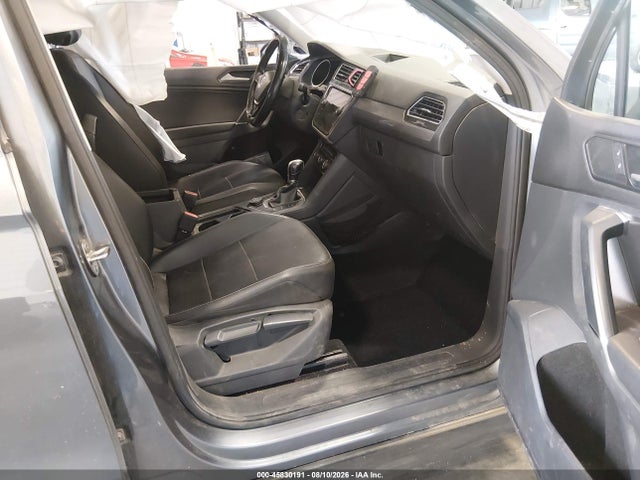 Продажа на аукционе авто 2018 Volkswagen Tiguan 2.0t Se/2.0t Sel, vin: 3VV2B7AXXJM011420, номер лота: 45830191