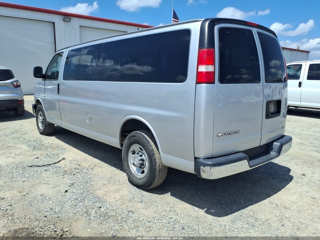 Продажа на аукционе авто 2017 Chevrolet Express 3500 Lt, vin: 1GAZGPFF1H1333670, номер лота: 45830195