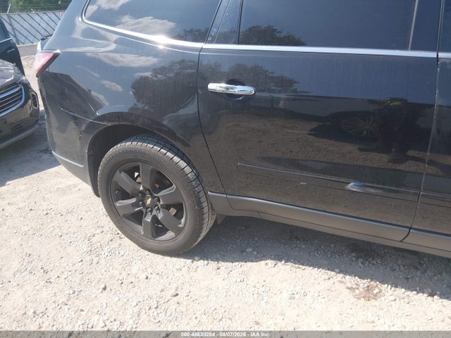 45830204 :رقم المزاد ، 1GNKRGKD9HJ121131 vin ، 2017 Chevrolet Traverse Lt مزاد بيع
