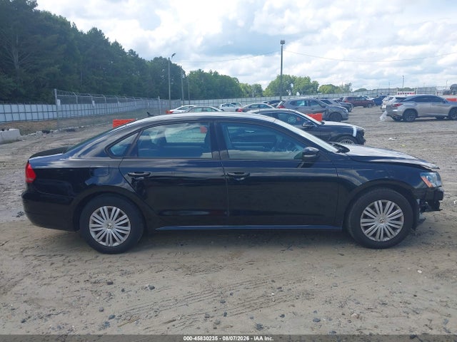 2015 Volkswagen Passat 1.8t S მანქანა იყიდება აუქციონზე, vin: 1VWAT7A3XFC069733, აუქციონის ნომერი: 45830235