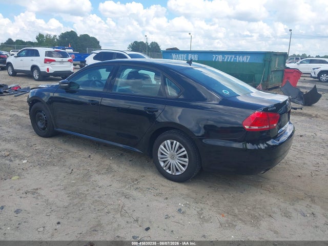 2015 Volkswagen Passat 1.8t S მანქანა იყიდება აუქციონზე, vin: 1VWAT7A3XFC069733, აუქციონის ნომერი: 45830235