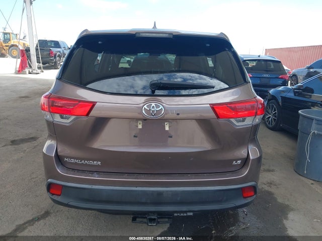 Toyota Highlander Le Plus 2019 5TDZZRFH7KS347839 Image 16
