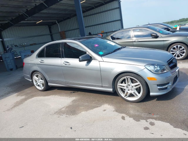 45830288 :رقم المزاد ، WDDGF8ABXER308975 vin ، 2014 Mercedes-benz C 300 Sport 4matic مزاد بيع