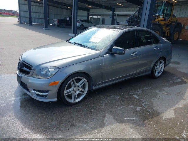 45830288 :رقم المزاد ، WDDGF8ABXER308975 vin ، 2014 Mercedes-benz C 300 Sport 4matic مزاد بيع