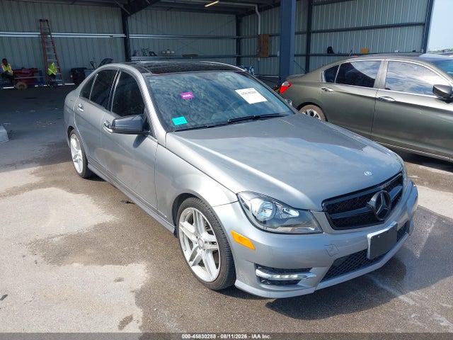 45830288 :رقم المزاد ، WDDGF8ABXER308975 vin ، 2014 Mercedes-benz C 300 Sport 4matic مزاد بيع