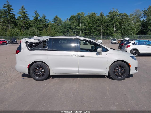 Aukcja sprzedaży 2020 Chrysler Pacifica Touring L, vin: 2C4RC1BG5LR122863, numer aukcji: 45830304