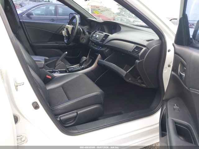 45830309 :رقم المزاد ، 1HGCR2F54GA241745 vin ، 2016 Honda Accord Sport مزاد بيع